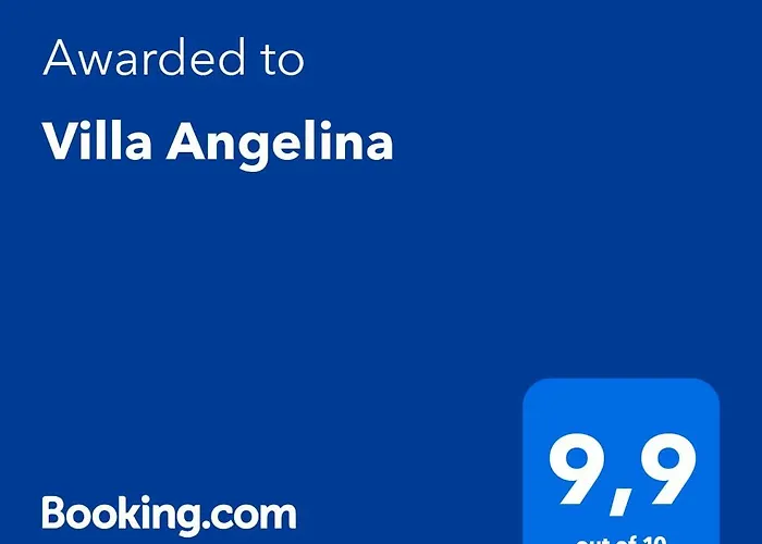 Angelina Βίλα *